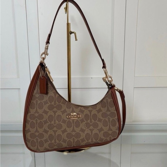 Coach Signature Brown Twisted teri - Picture 1 of 5